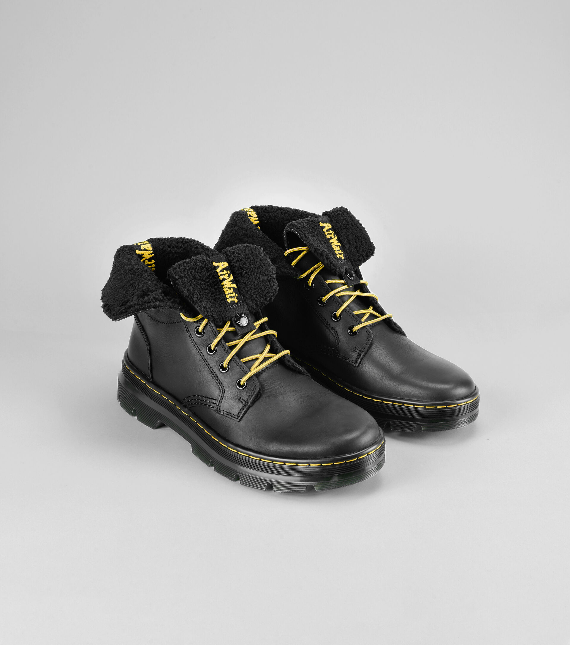 DR. MARTENS COMBS FOLD DOWN WINTER - Black Leather | Browns Shoes