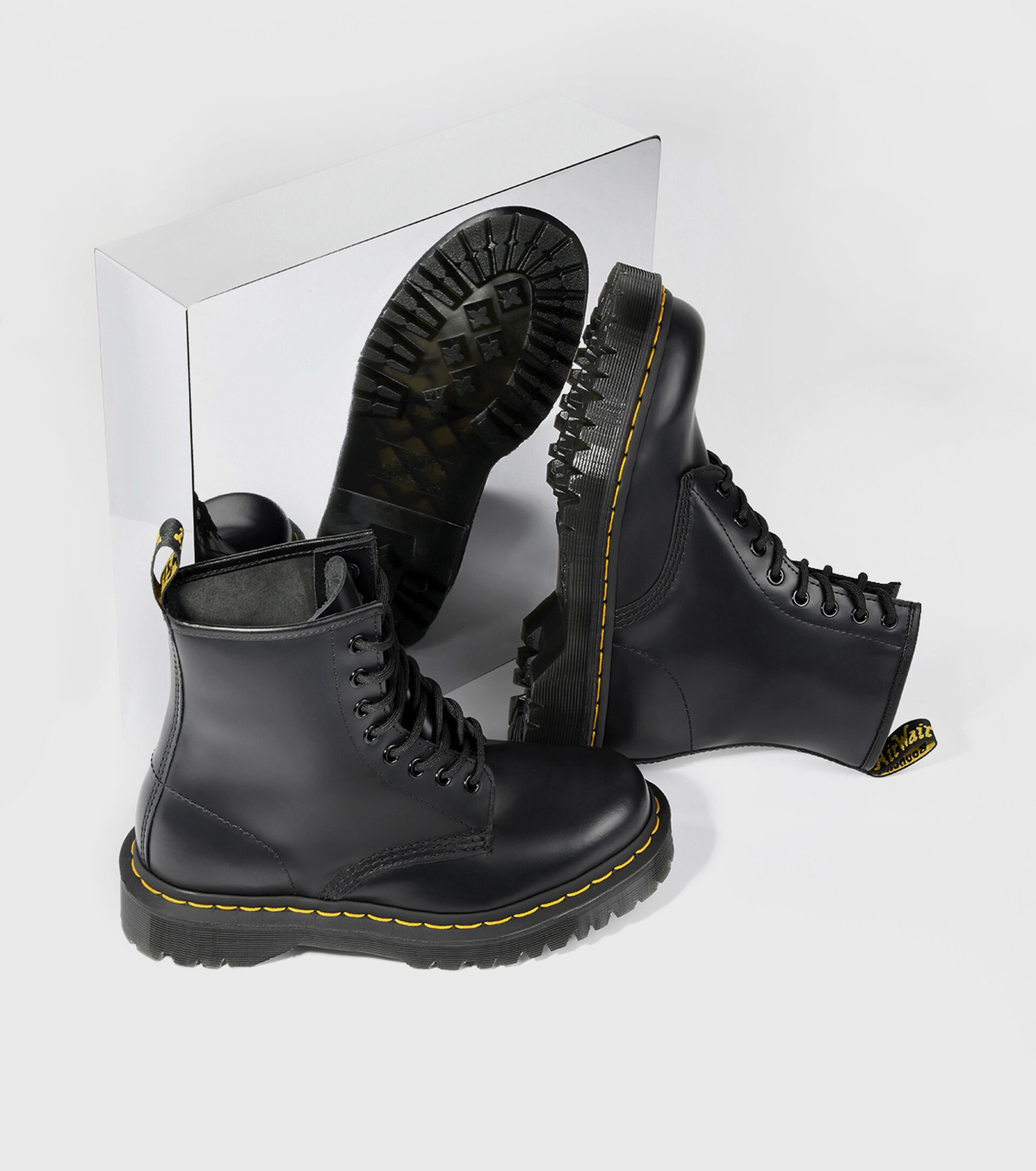 DR. MARTENS 1460 BEX PLATFORM - Black Leather | Browns Shoes